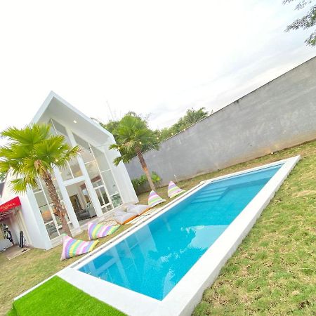 Karabineri Private Pool Jogja Villa Ngaglik Exterior photo